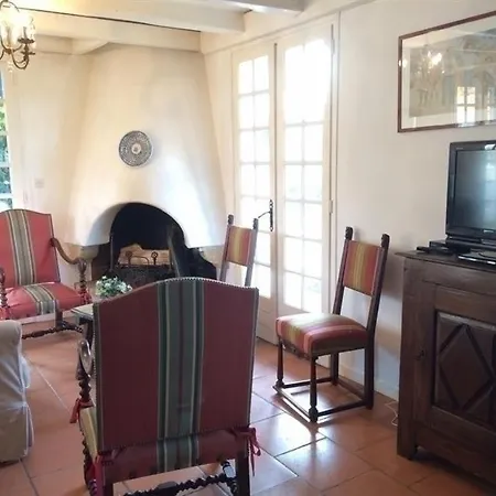House Maison Arnaga : Charme Basque Pour Des Vacances Paisibles アングレット