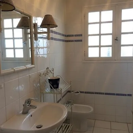 House Maison Arnaga : Charme Basque Pour Des Vacances Paisibles *