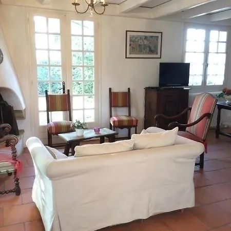 House Maison Arnaga : Charme Basque Pour Des Vacances Paisibles 別荘